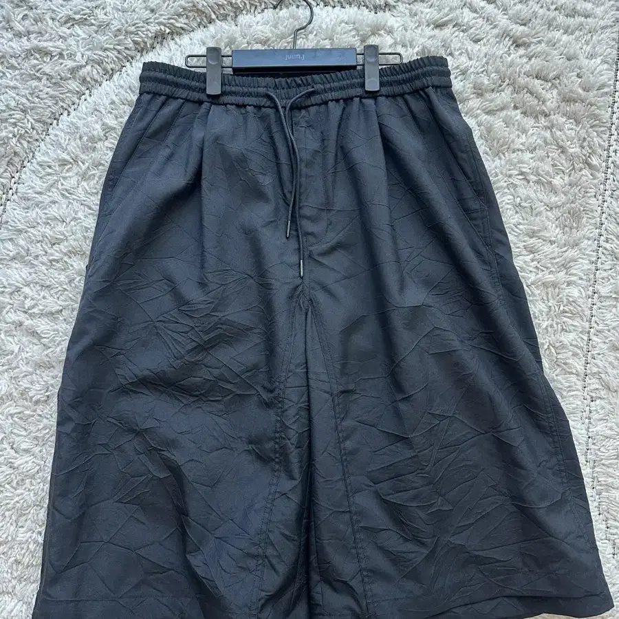 JUUNJ | 준지 Juunj 25SS Wrinkle Poly Wool Bermuda Pants [48