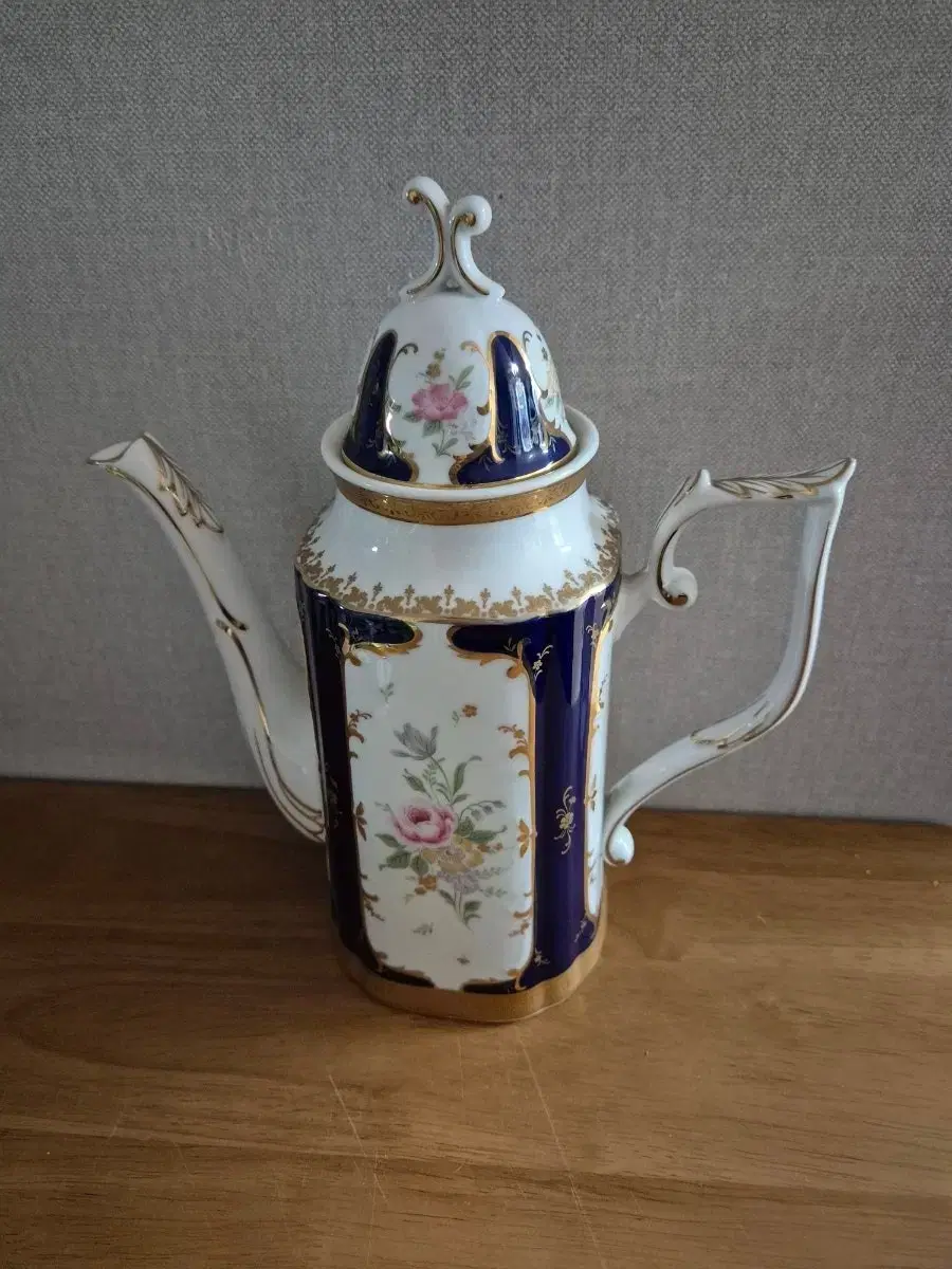 Haengnamsa Teapot