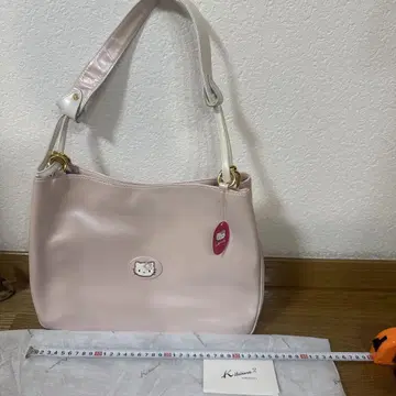 키티 굿즈
