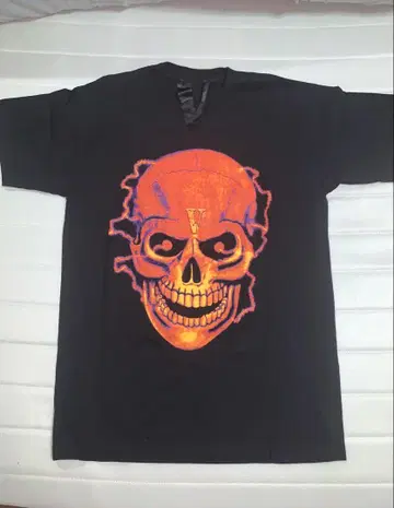 VLONE Flame Skull 티셔츠 L 사이즈
