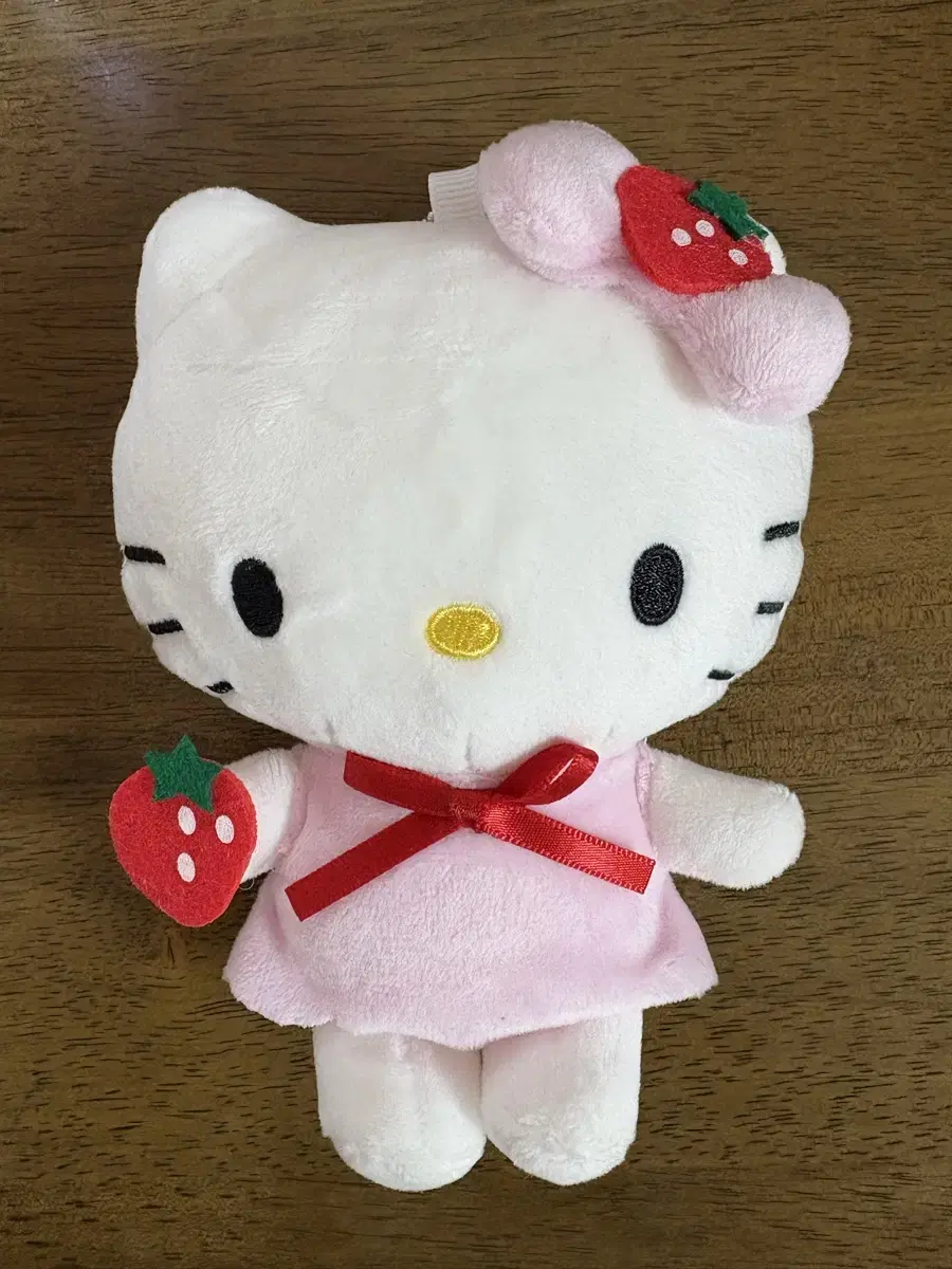 Shimamura Avail Limited Edition Strawberry Kitty Mascot