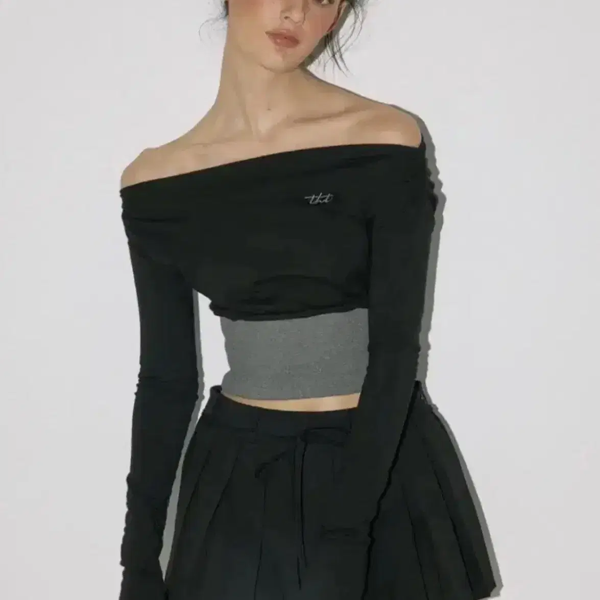 ★送料・関税込★THREETIMES★Rib off-shoulder top★ THREETIMES | 쓰리타임즈 Threetimes Rib off-shoulder top size