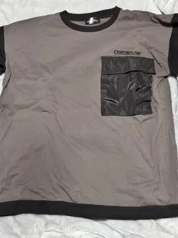 크로노이즈 니온 포켓 티셔츠