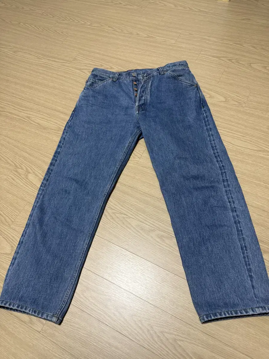 Drake's Bleach Selvedge Denim (31)