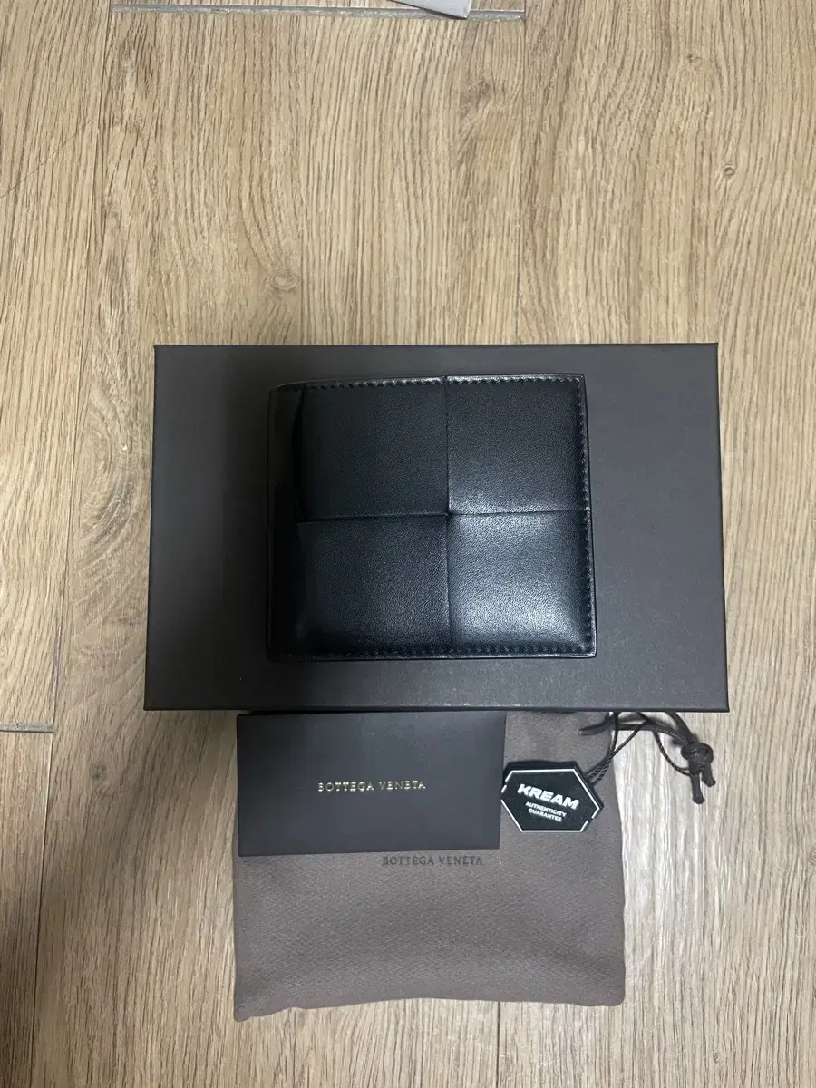 보테가베네타 코인 반지갑