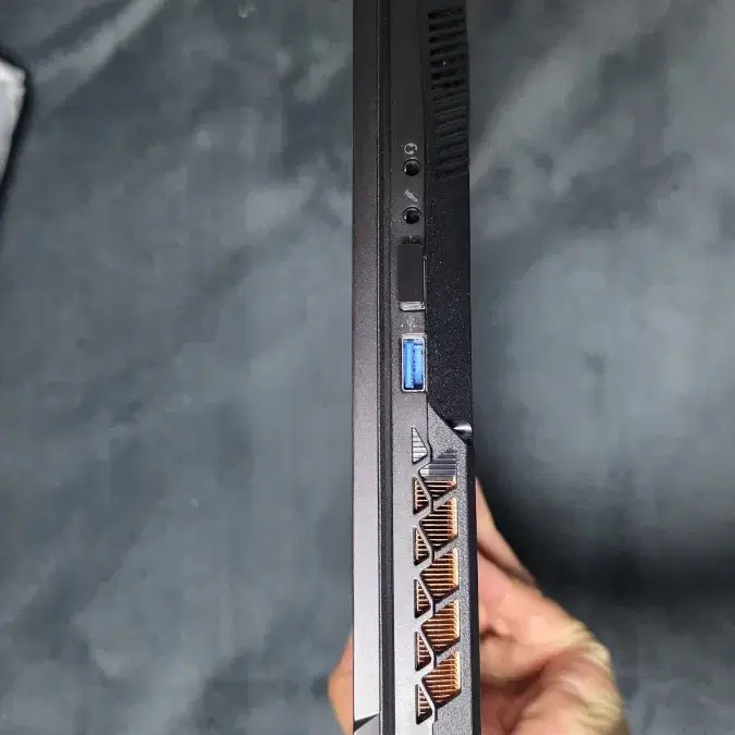 한성컴퓨터 bossmonster GTX73 게이밍노트북