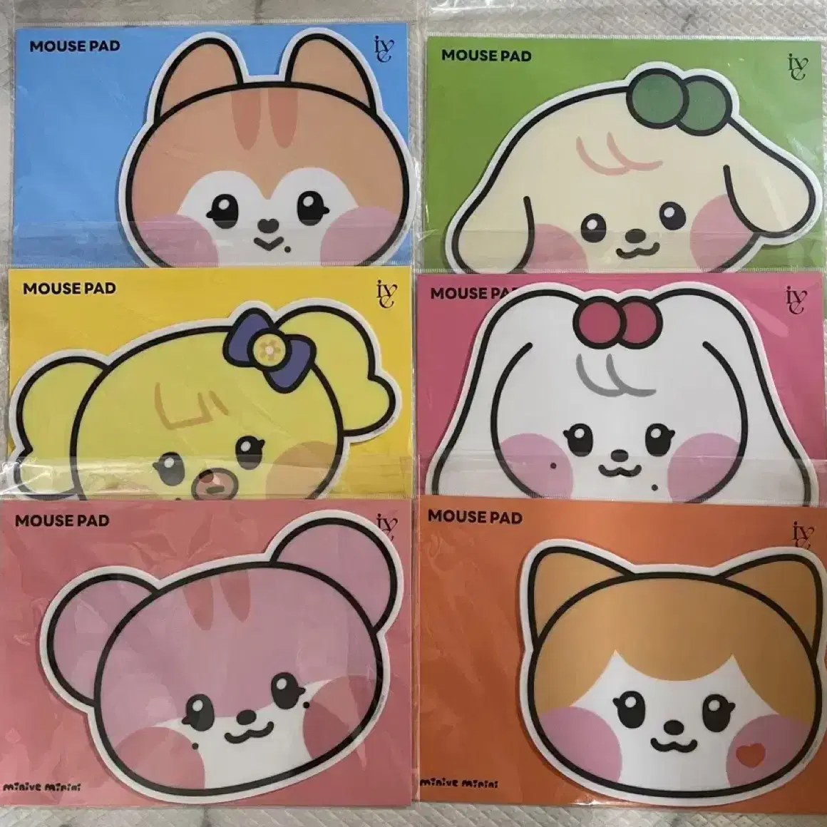 아이브 미니브 마우스패드