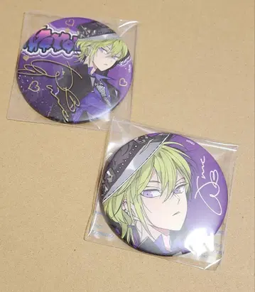 디어보 모모치 캔뱃지