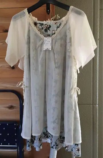 미사용 택 포함 꽃무늬 무거운 백 디자인 츄니