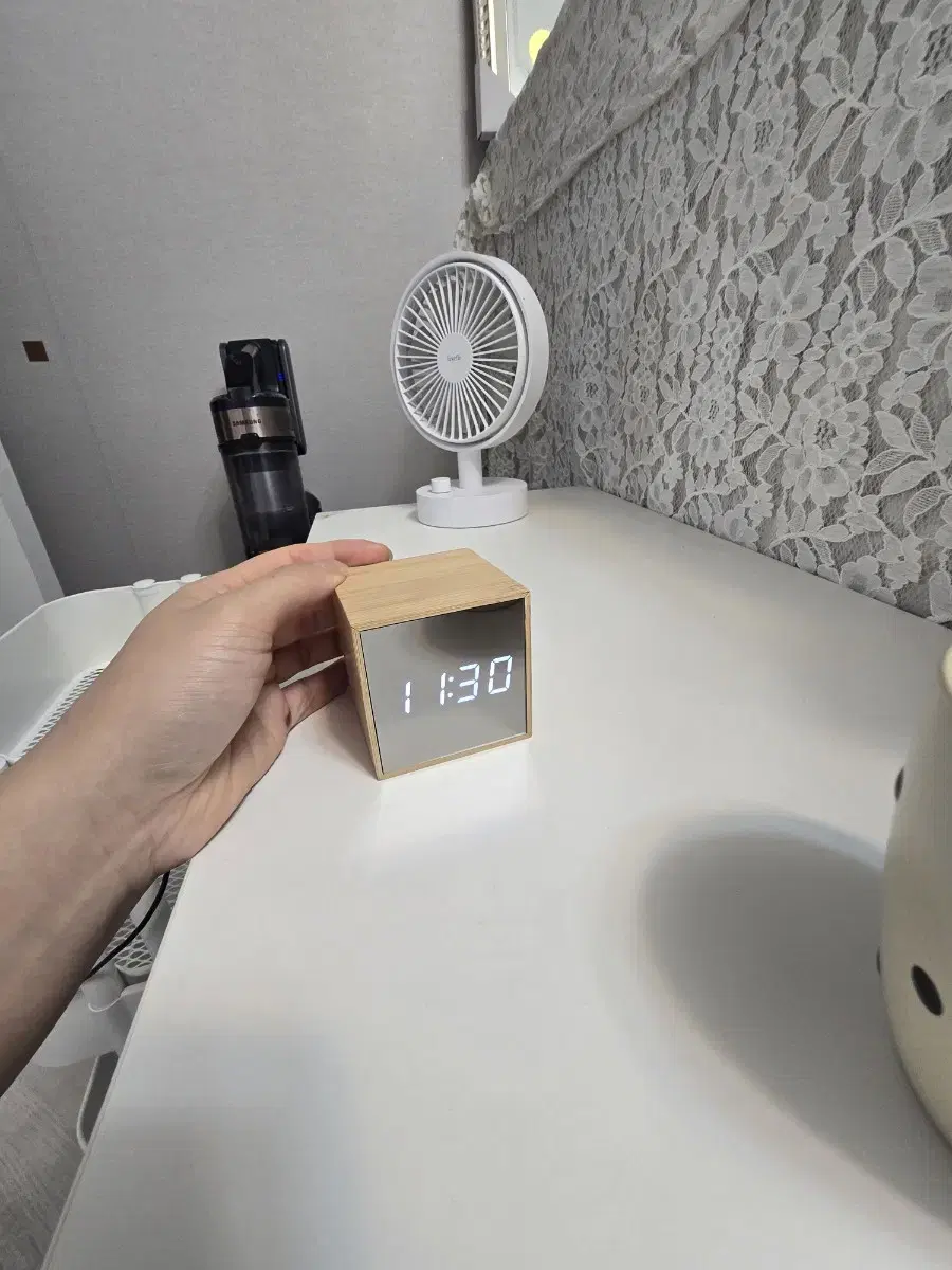 LED Electronic Desk Clock Square Qube Wood