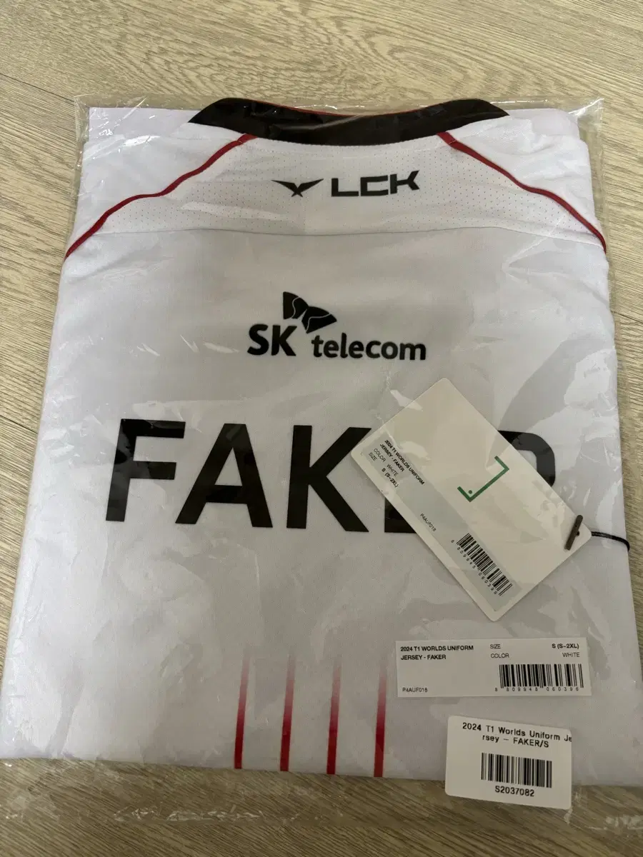 (Final Discount) 2024 Worlds T1 Faker Uniform S sealed