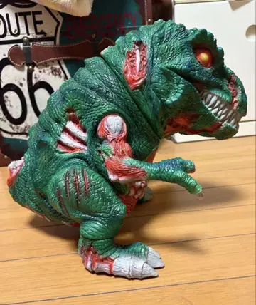LULUBELL TOYS 루루벨토이 ROTTEN REXX 소프트 비닐
