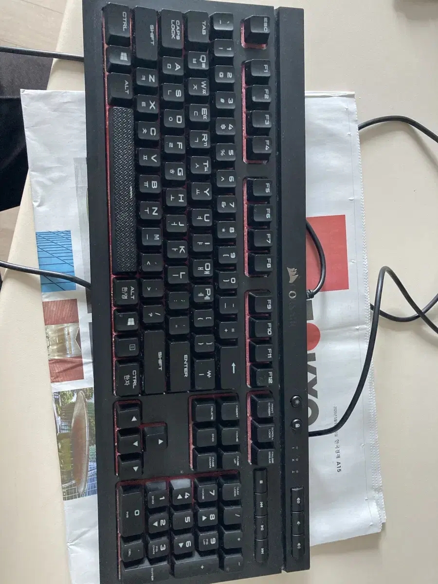 Corsair k68 Red Switch Keyboard