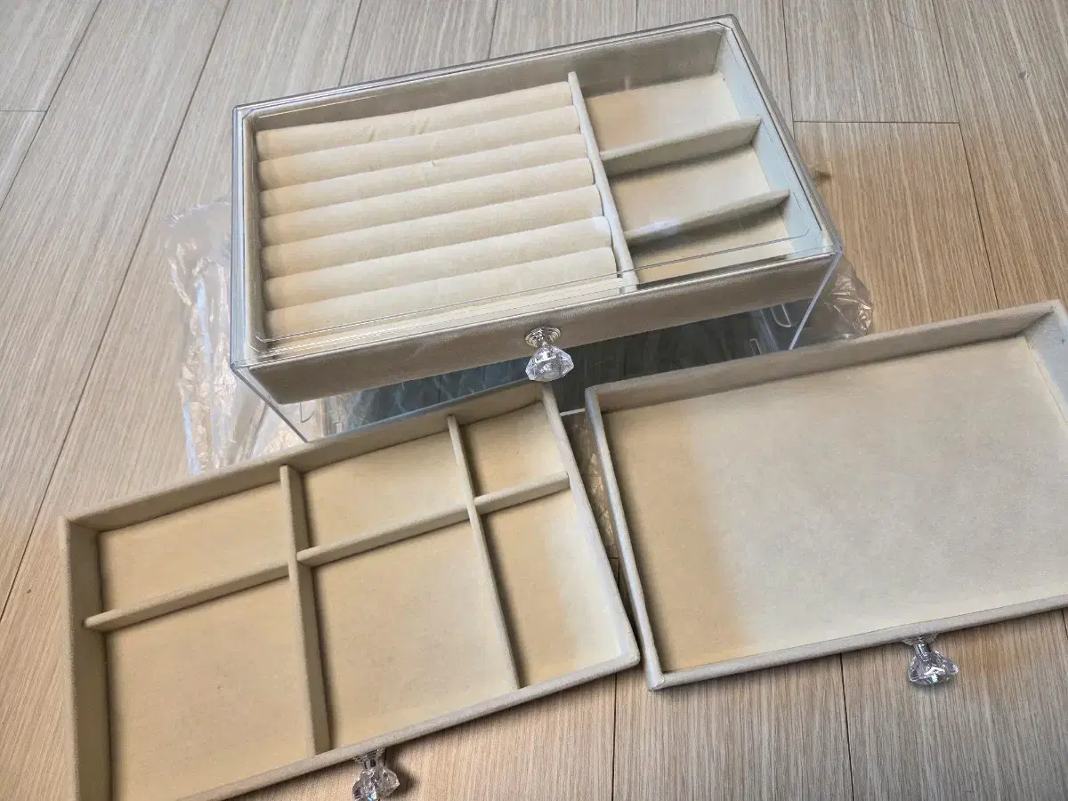 3-Tier Jewelry Box