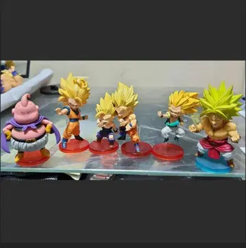 월드 콜렉터블 피규어 세트 낱개 판매 불가