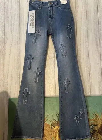 부츠 컷 데님 십자가 자수