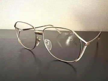 HOYA 빈티지 안경 프레임 티타늄