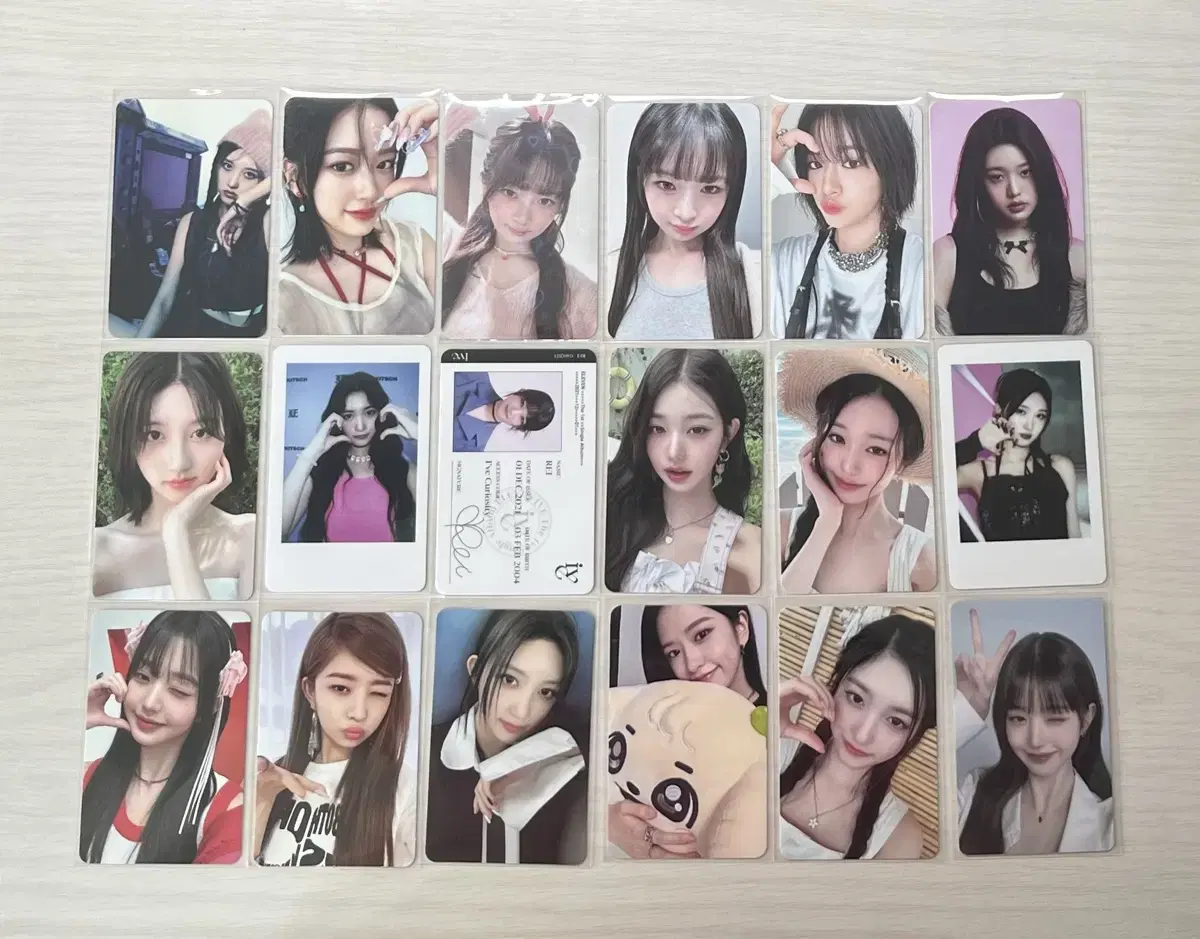 아이브 포카 일괄 싸게 양도합니당 원영레이이서유진리즈가을