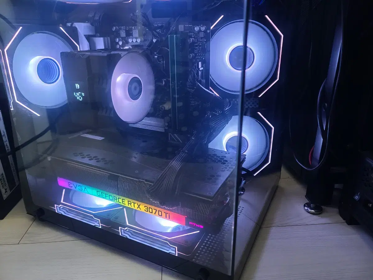 amd 9600x evga 3070ti 64gb ram 게임 작업용 텀퓨