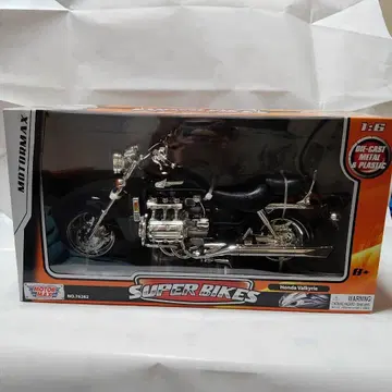 MOTORMAX 혼다 발키리 피규어 1/6