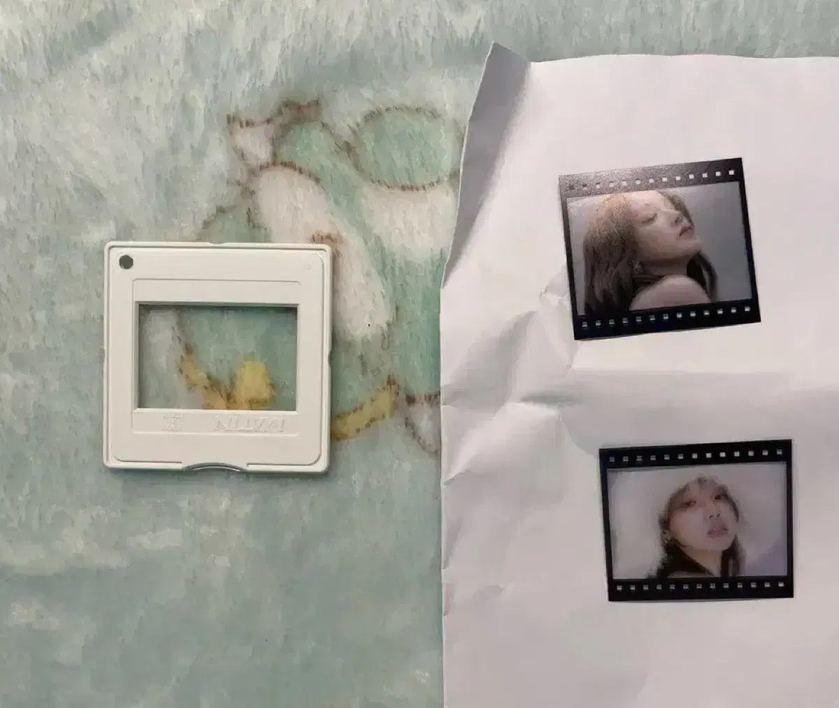 idle Girl yuqi Keyring Film Super Lady pop up Store