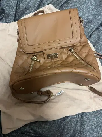 셰리 모나 백팩