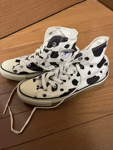 CONVERSE 소 패턴 스니커즈 신발