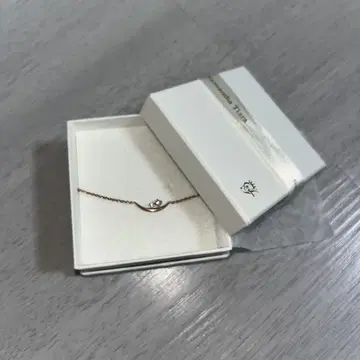 Samantha Tiara 팔찌