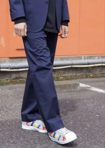 BEDWIN 10L CHINO PANTS THAWS 슬랙스