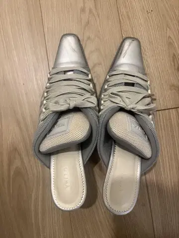 yellow sneaker 뮬