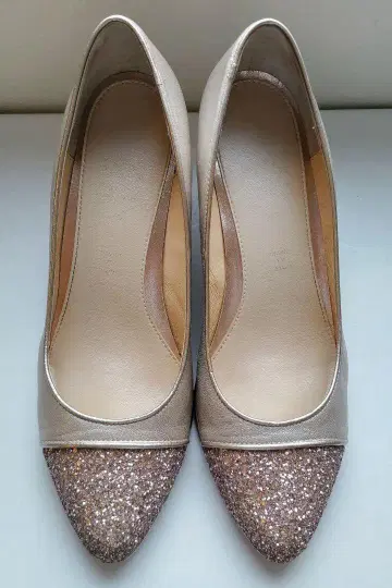 Riz raffinee 골드 펌프스 23.5cm EE 약 7cm 힐