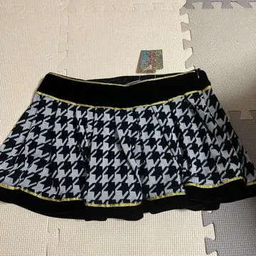 미사용 새상품 툴라라 스커트