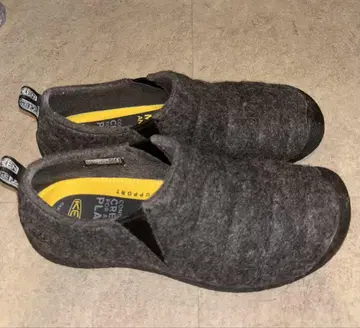 KEEN 킨 하우저 II 슬립온 차콜 그레이 펠트 26.5cm