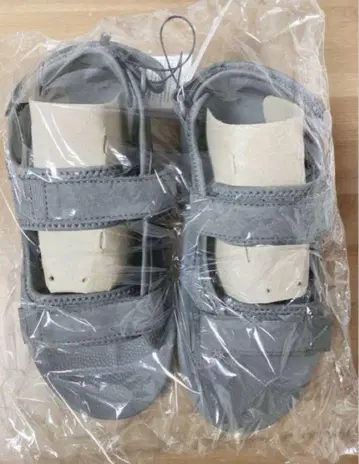 새상품 M 그레이 샌들 유니클로 유니클로 유니클로 UNIQLOU
