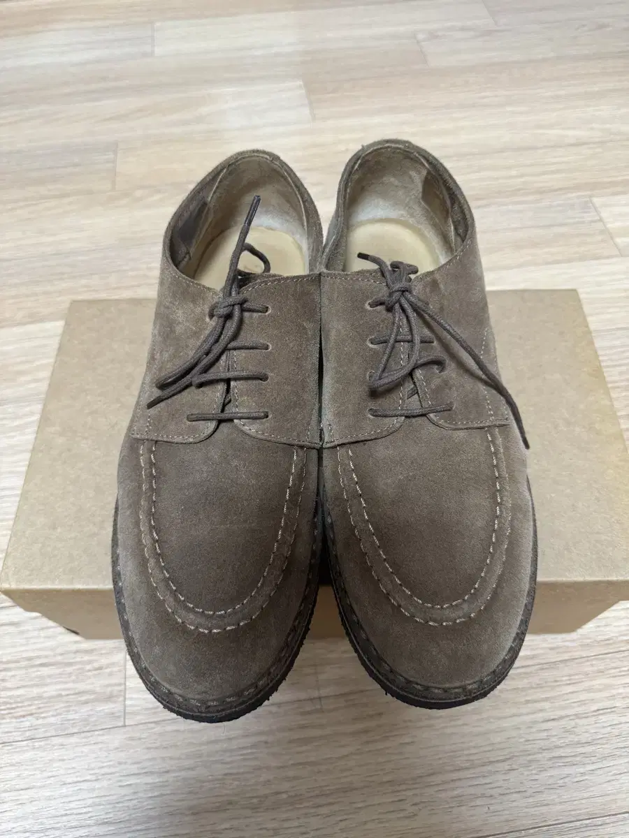 Drake's Suede U-Tip Derby Tobacco UK9
