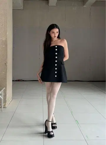 KIMHEKIM 김헤김 펄 버튼 뷔스티에 미니 드레스 size40