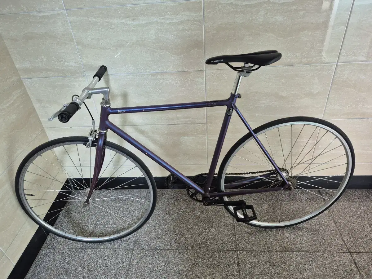 Veloline Lucy