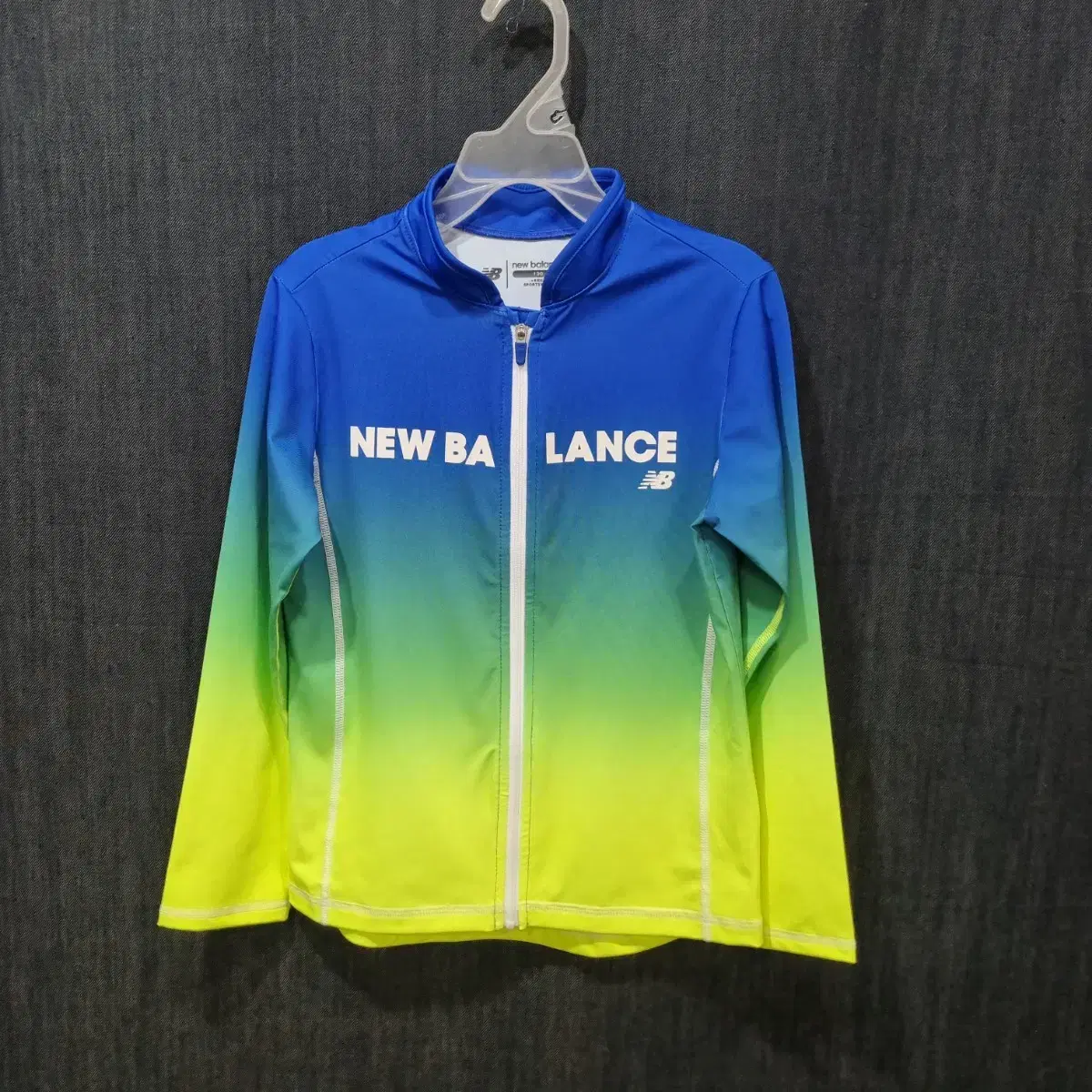 [Kids 130] New Balance Kids Rash Guard 051210