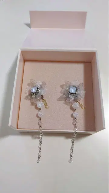 마이라 클래식 엘르 귀걸이 오브제 귀찌