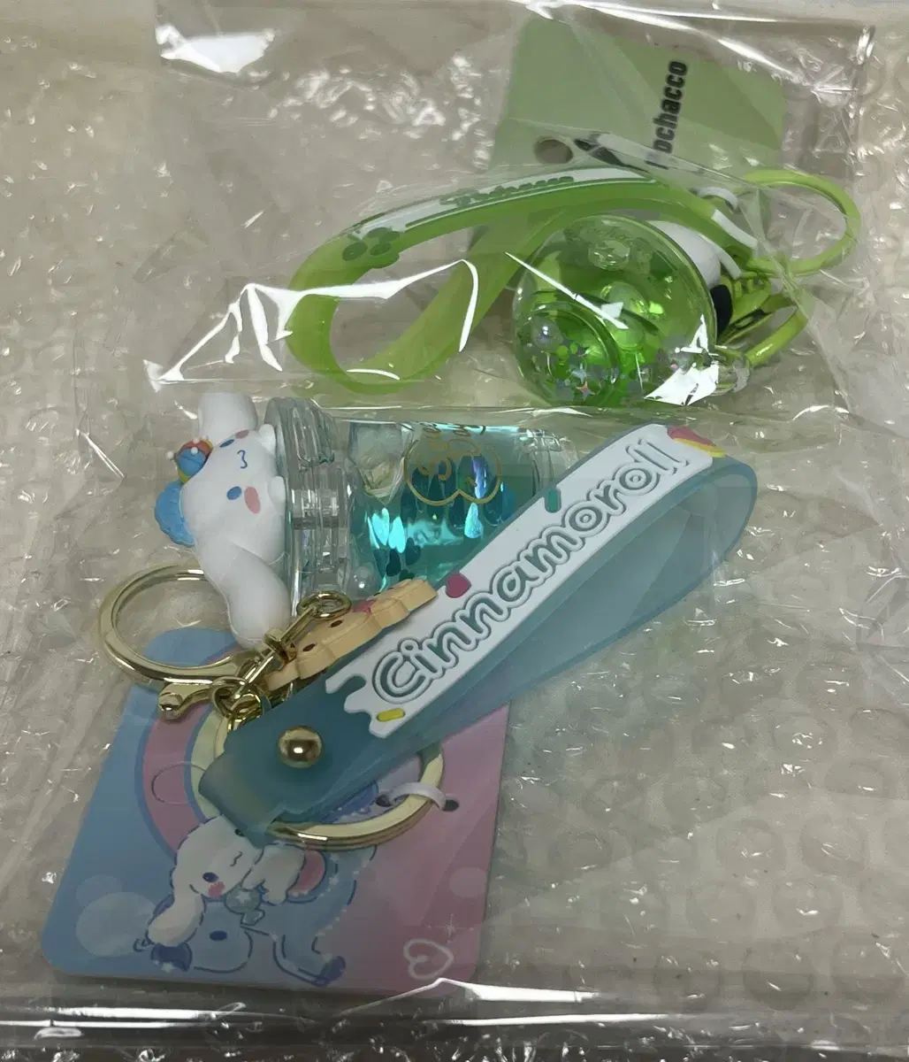 (새상품) 산리오 시나모롤&포차코 진주 반짝 펄 음료 키링
