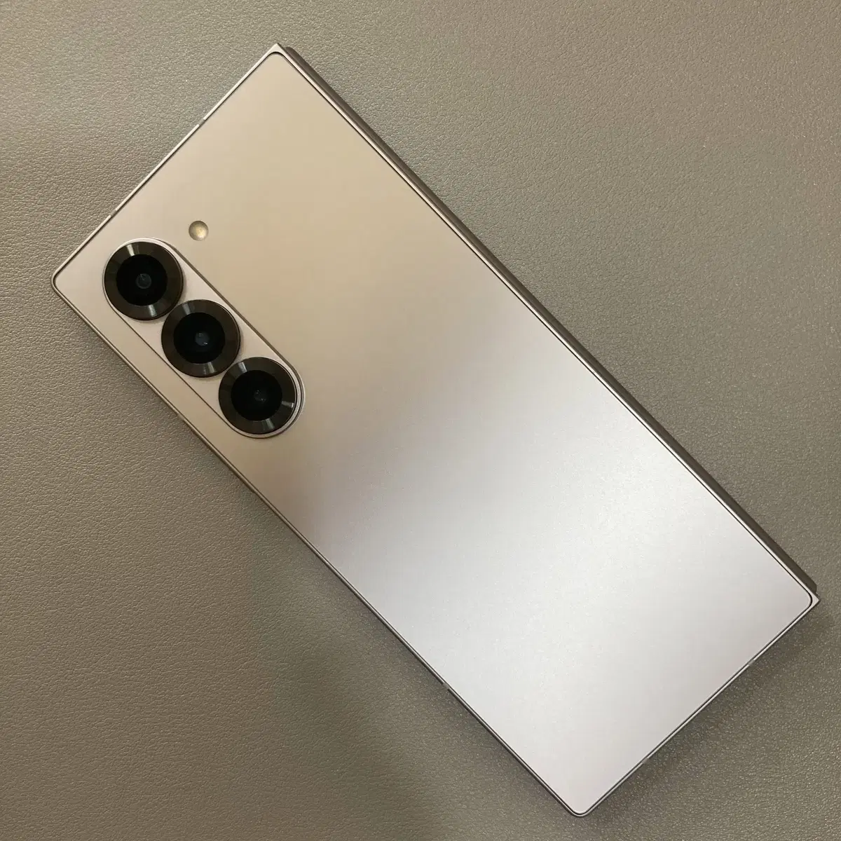 8개월사용, 액정S급, 제트폴드6 실버 512G U+ 중고폰 F956