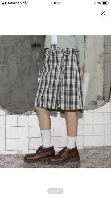 XTONZ WOMAN 체크 무늬 타이트 스커트 네이비 계열 새상품