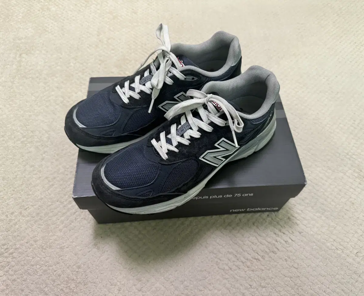 뉴발란스 990v3 네이비 275