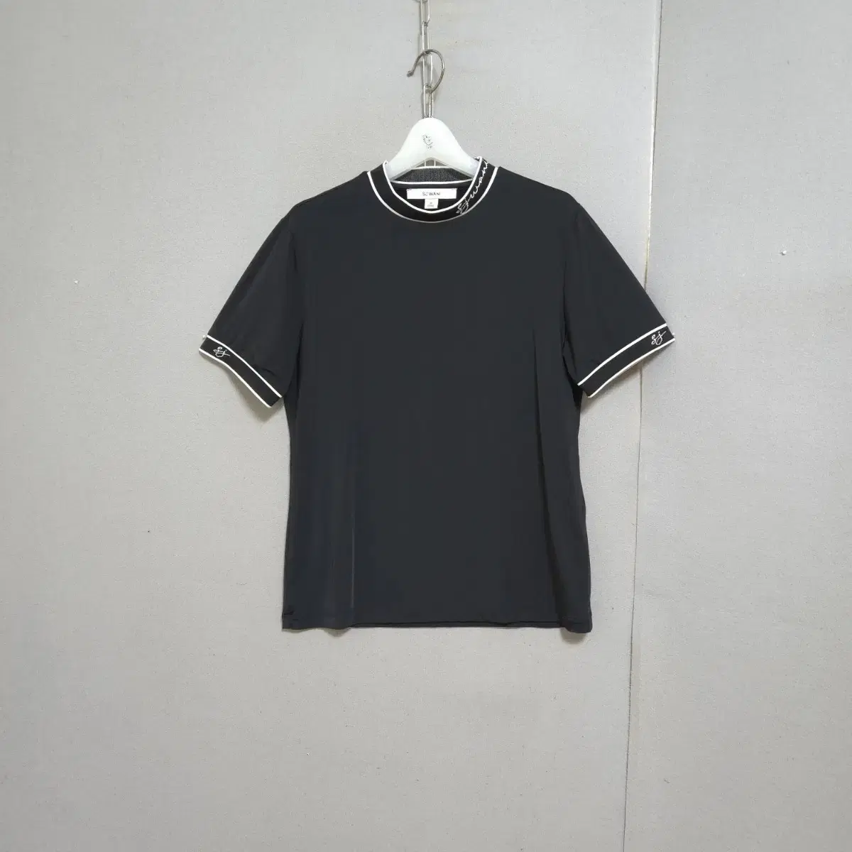 SJ Wani Son Jung Wan Black Sports T-shirt 90 n5261 Ashley Store