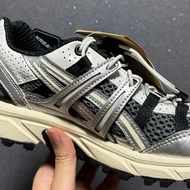 Asics ★ Unlimited Gel-Sonoma 15-50 Carrier Grey White Asics Unlimited Gel-Sonoma 15-50 Carrier Grey White Alyssum