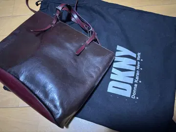 가격 인하 DKNY 가죽 핸드백/숄더백