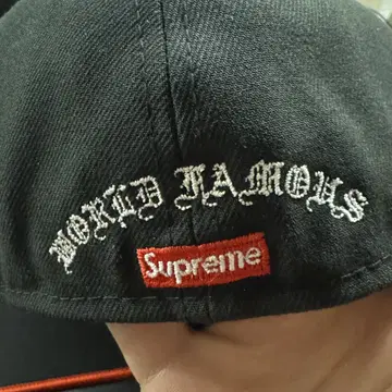 Supreme Gold Cross S Logo New Era Black | 브랜드 중고거래
