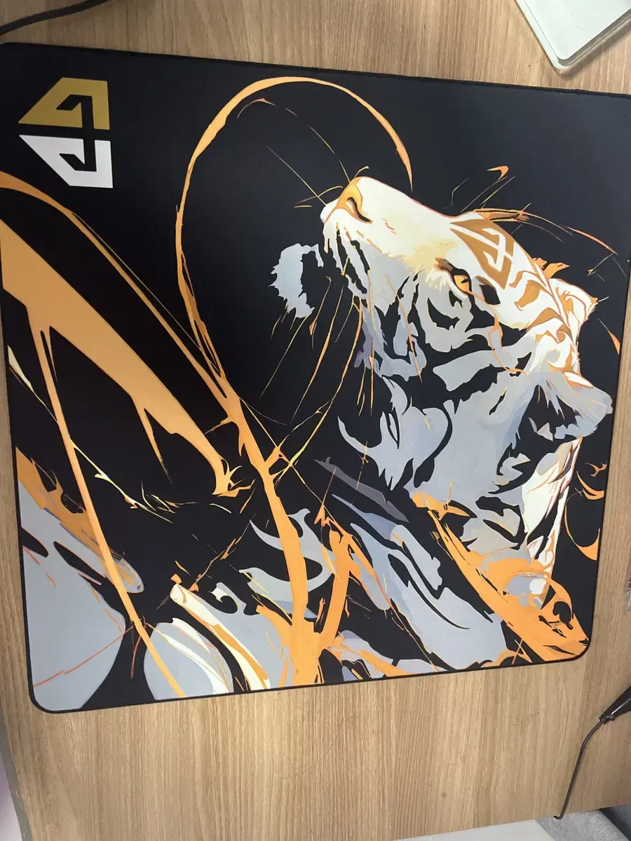 Selling Xen gaming mouse pad