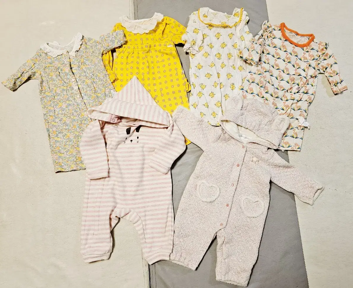 [Size 75~80] Agabang, Moimoln and other brand baby roomwear 4 pieces, outerwear, etc.