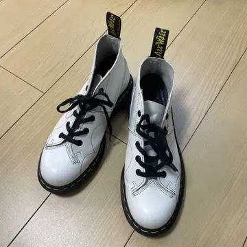 Dr.Martens 닥터마틴 화이트 사이즈 37